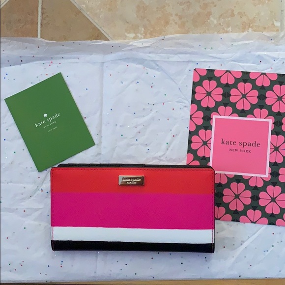 Kate Spade Limited Edition Discontinued Laurel Way Bonita Stripe Stacy Wallet. - Picture 3 of 6